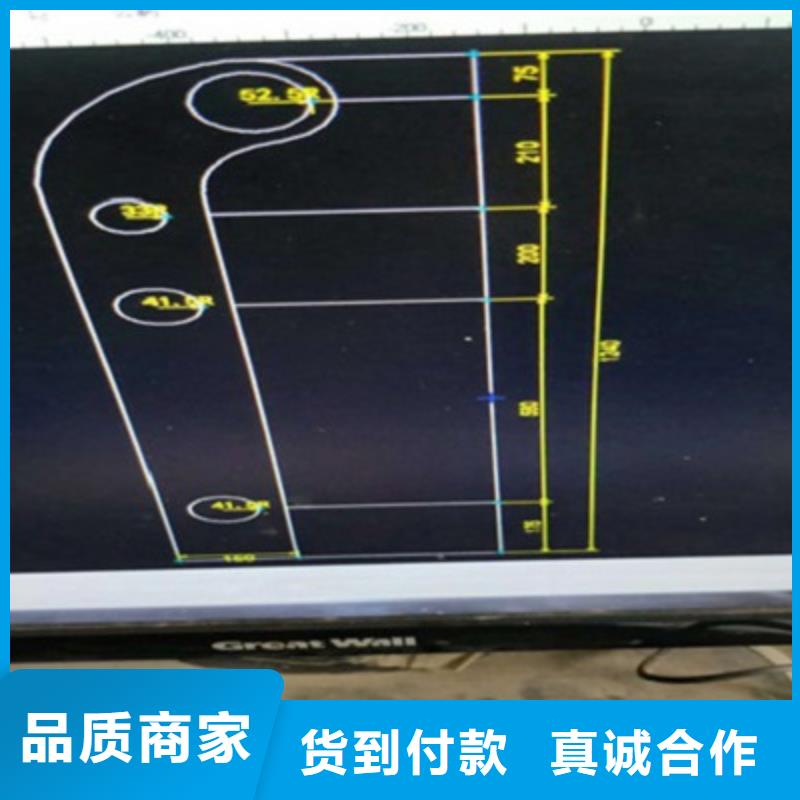 桥梁灯光防撞护栏-【M型防撞护栏】研发生产销售精致工艺