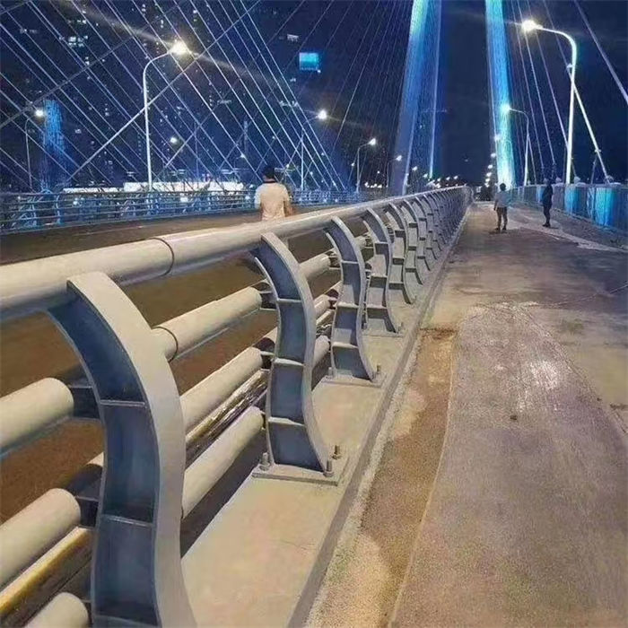 道路护栏厂家可靠优惠