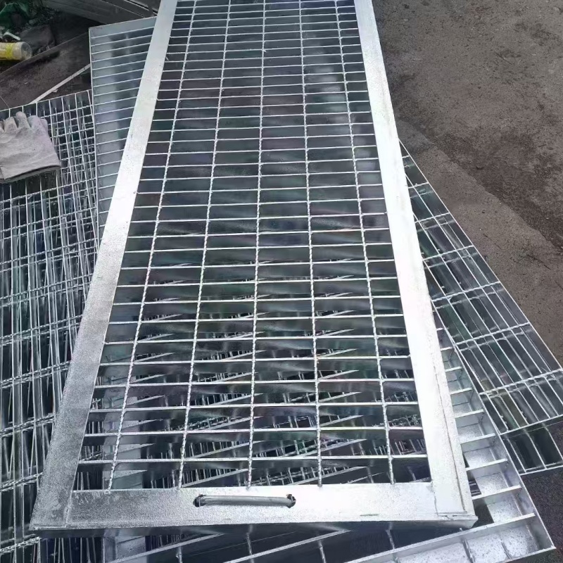 云南《曲靖》(当地)不锈钢雨水口定制