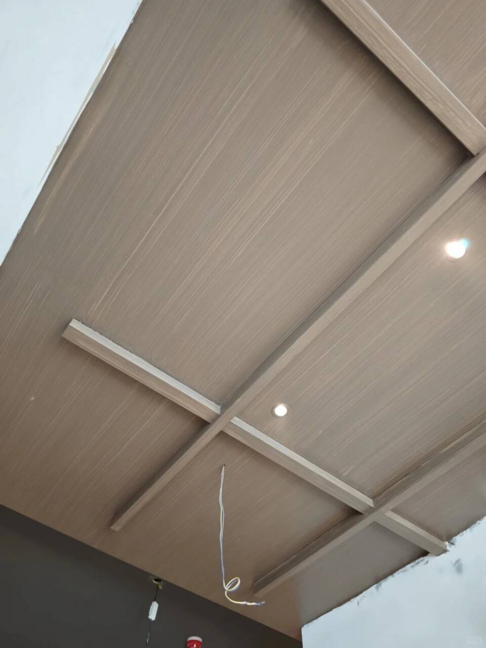 钢结构金属面木纹漆施工多少钱本地生产厂家