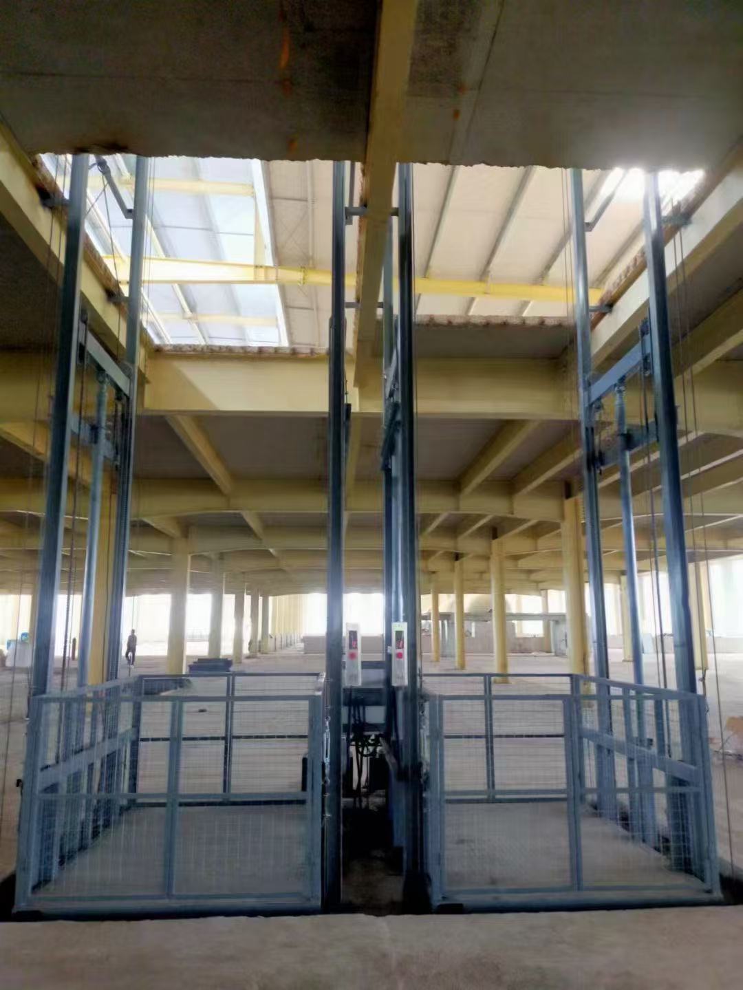 <天津> 本地 导轨式升降机液压登车桥生产厂家价格公道合理