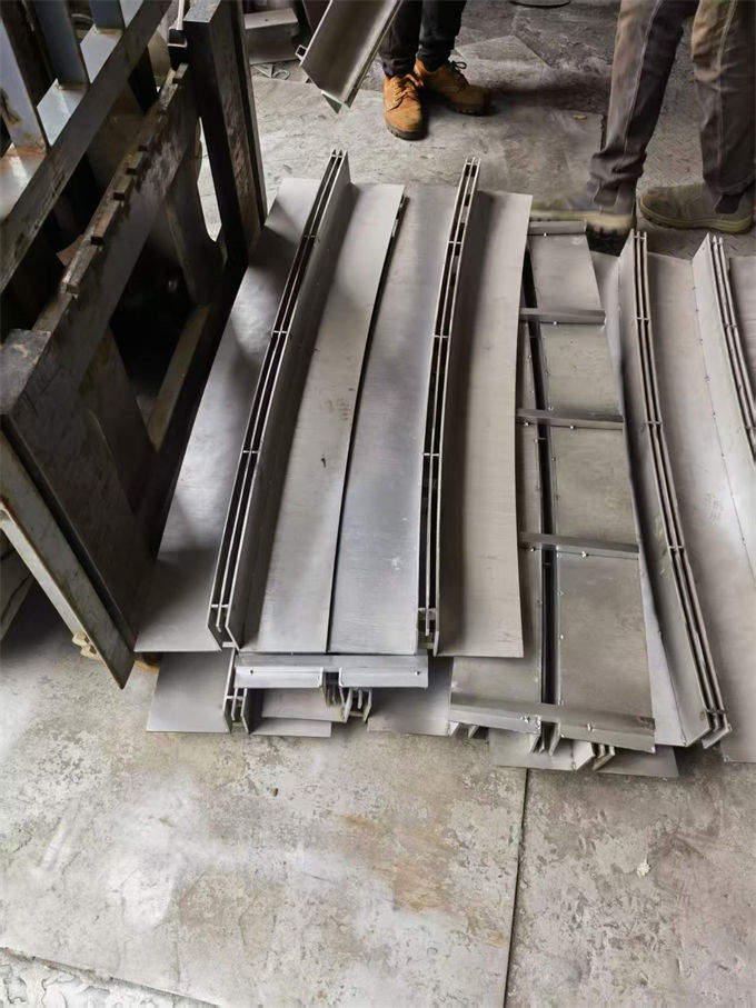 <王益>【当地】不锈钢井盖不锈钢污水井盖同行低价